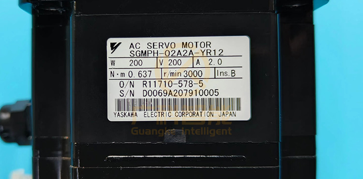安川機(jī)器人B軸電機(jī)SGMPH-02A2A-YR12 安川機(jī)器人B軸電機(jī)SGMPH-02A2A-YR12